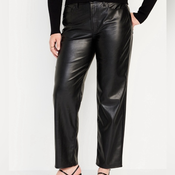 High-Waisted Loose Faux-Leather Pants - Picture 2 of 3